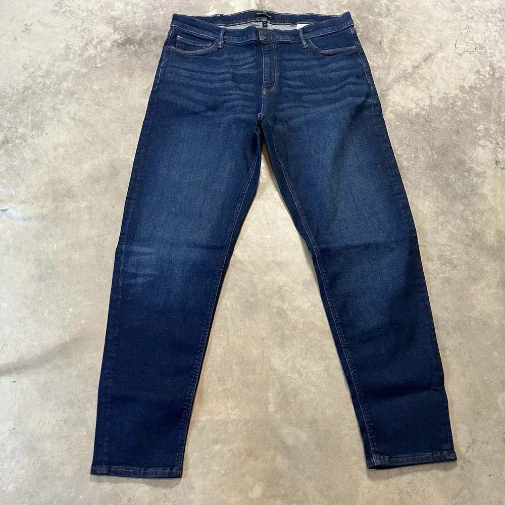 Banana Republic Jeans Mens Sz 40 X 34 Blue Tapered Fit Athletic Lux Parkour Wash